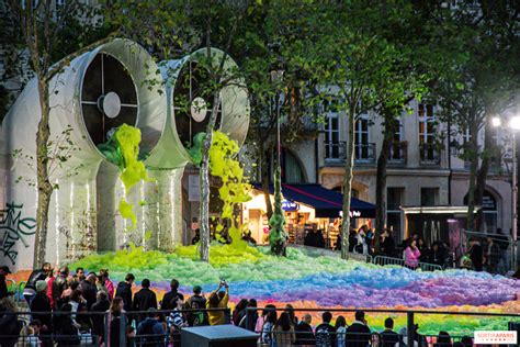  La Nuit Blanche de Bangkok: Un Moment d'Échange et de Découverte Artistique Intégré à l'Histoire Contemporaine